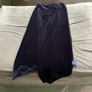 Black velvet scarf. Very pretty!!